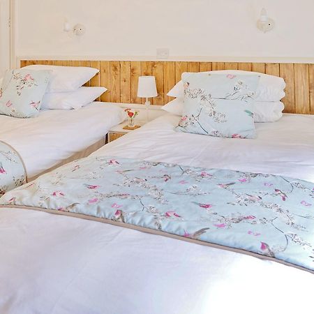 Steeple View Bed & Breakfast Newport  Ngoại thất bức ảnh